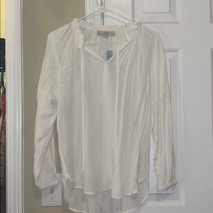 NWT Loft dotted V-neck blouse (Small Petite)